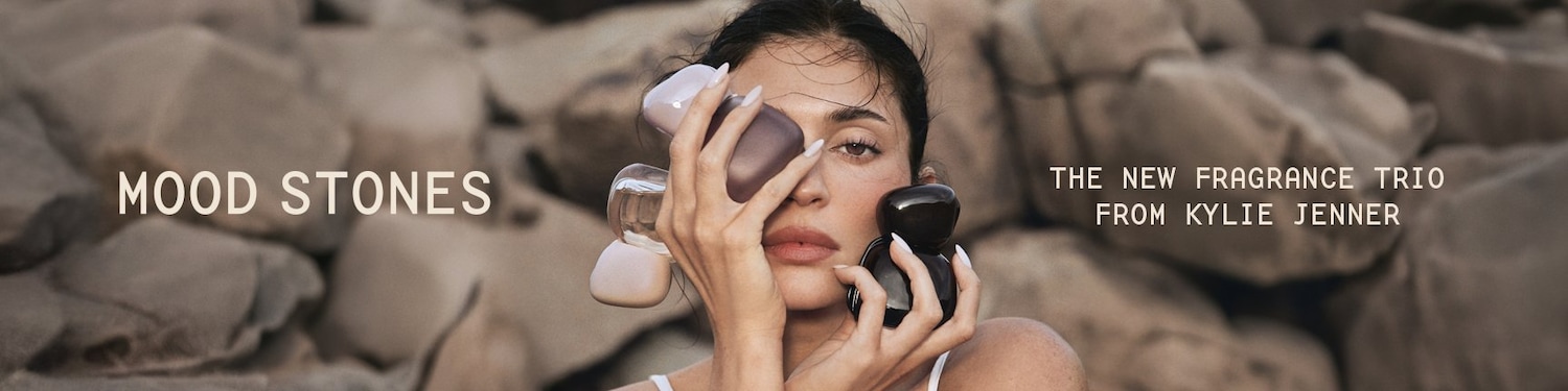 26-08-Brand Activation-Kylie Fragrances-Mood Stones-Gold Teaser 1726x432 px.jpg