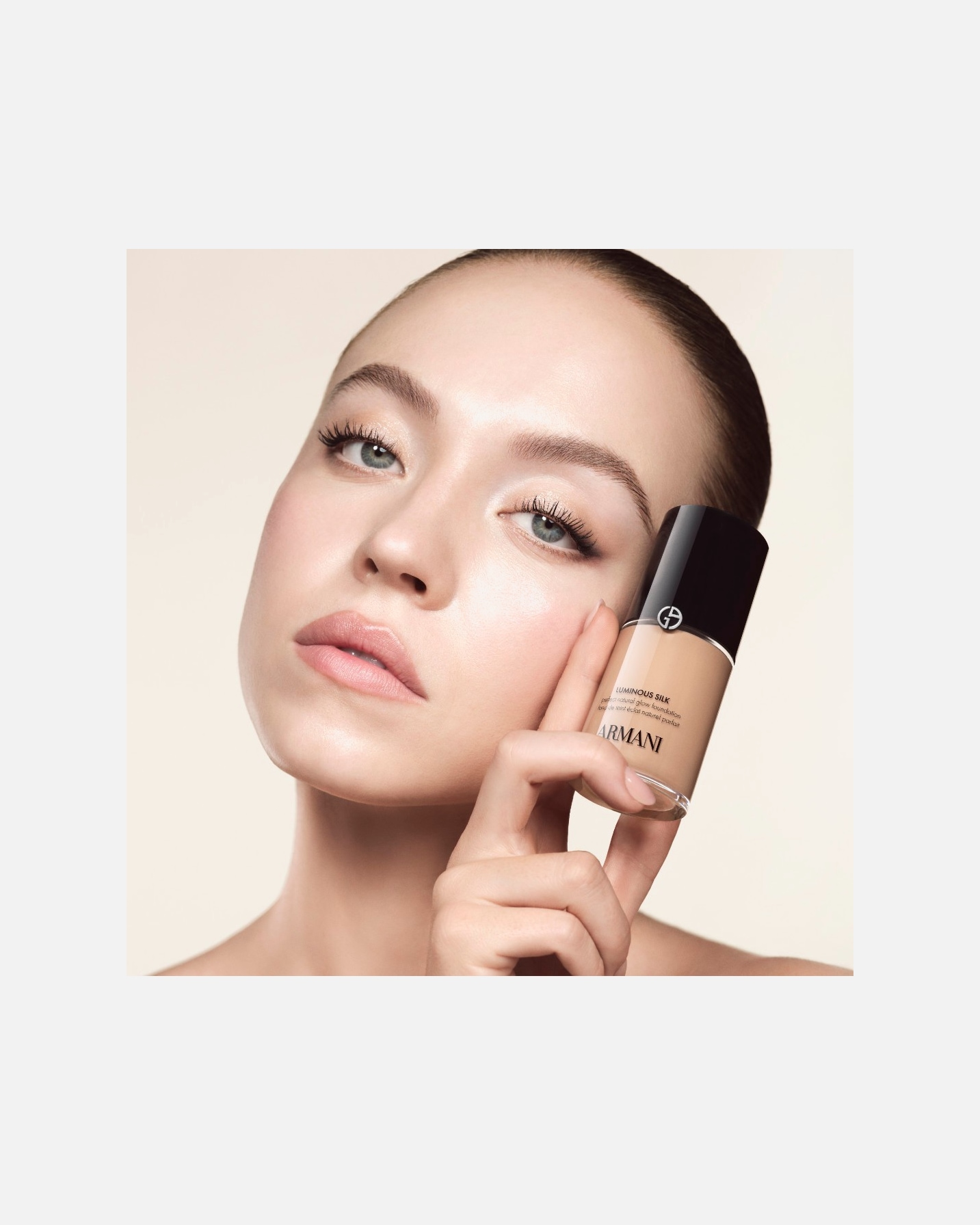 Podkład dla Unisex Armani Luminous Silk Rozświetlający podkład w płynie Luminous Silk 3