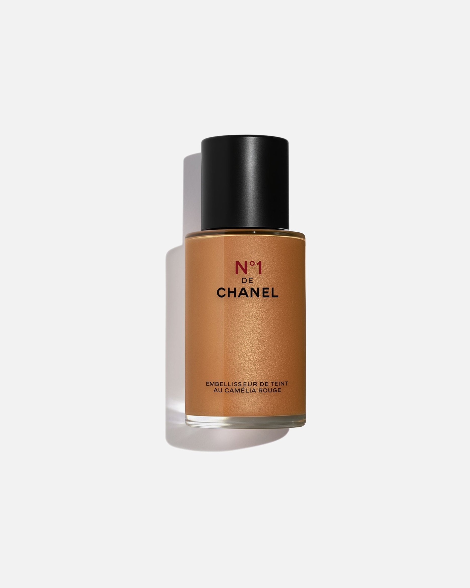Podkład dla Kobieta N°1 DE CHANEL CHANEL N°1 DE CHANEL BAZA UDOSKONALAJĄCA POTĘGUJE BLASK SKÓRY – WYRÓWNUJE – UDOSKONALA CORAL