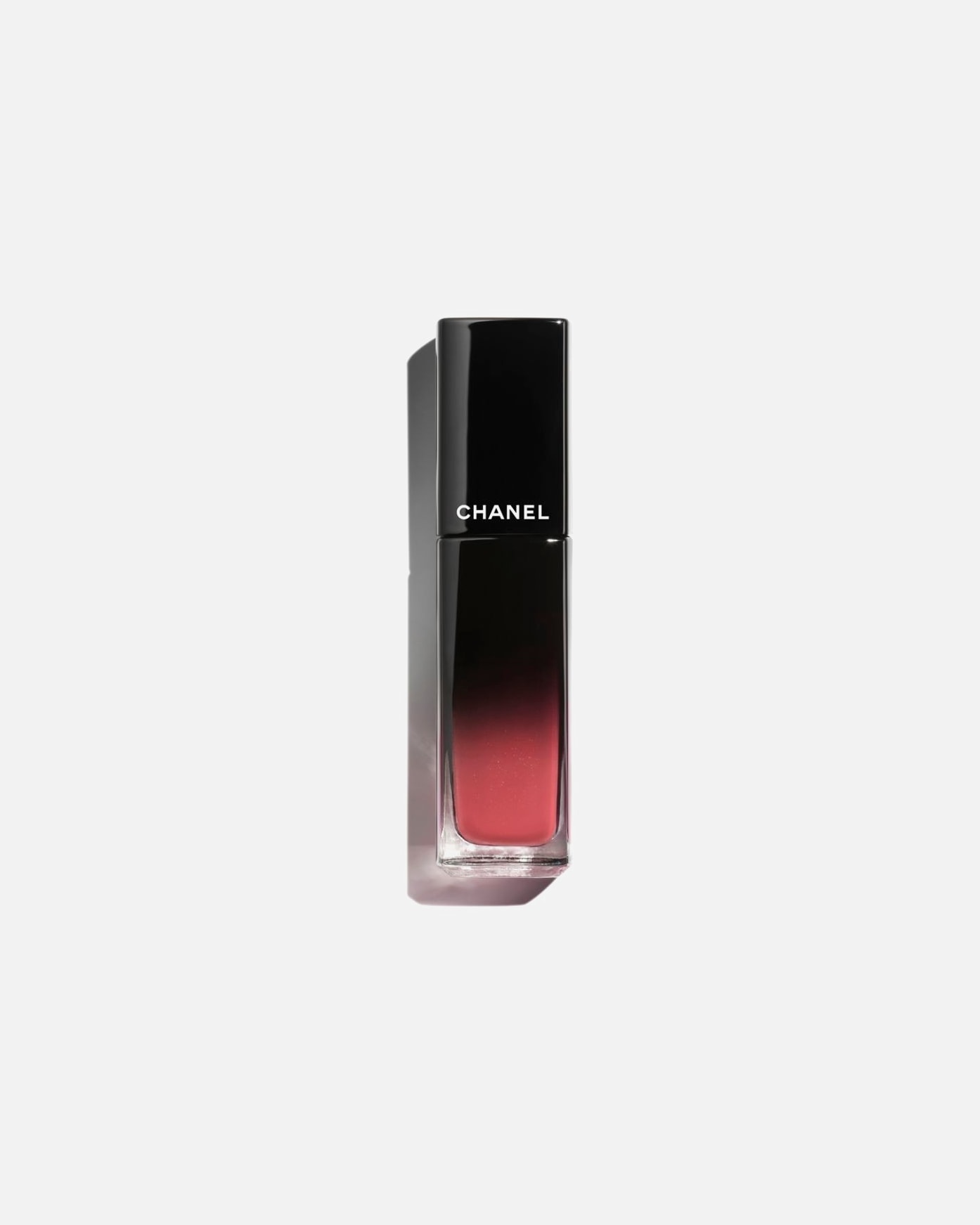 Pomadka do ust w sztyfcie dla Unisex CHANEL ROUGE ALLURE CHANEL ROUGE ALLURE LAQUE ULTRATRWAŁA BŁYSZCZĄCA PŁYNNA POMADKA DO UST 65 IMPERTURBABLE